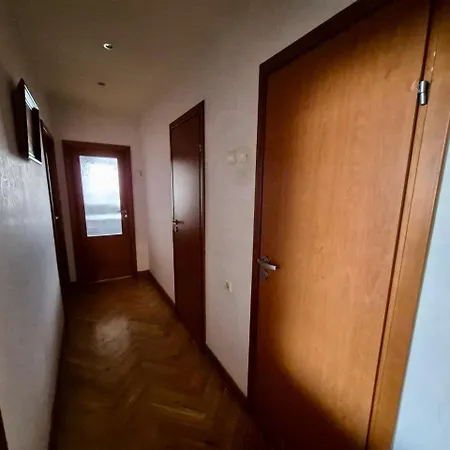 Аpartments At The Pecherska Metro Station Киев